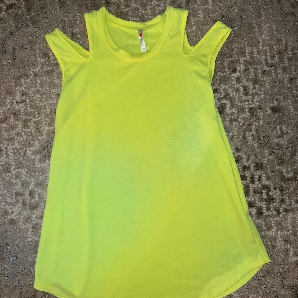 Axis Apparel cold should shirt. NWOT.